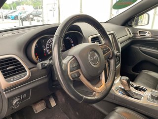 2017 Jeep Grand Cherokee in St-Jérôme, Quebec - 4 - w320h240px