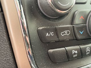 2017 Jeep Grand Cherokee in St-Jérôme, Quebec - 16 - w320h240px