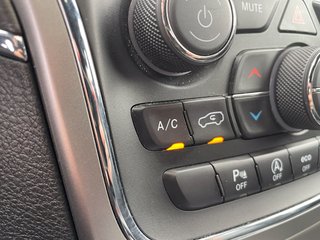 Jeep Grand Cherokee  2018 à St-Jérôme, Québec - 17 - w320h240px