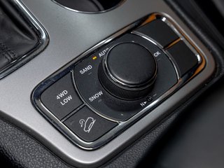 2020 Jeep Grand Cherokee in St-Jérôme, Quebec - 22 - w320h240px