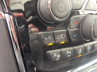 2021 Jeep Grand Cherokee in St-Jérôme, Quebec - 17 - w320h240px