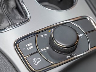 2021 Jeep Grand Cherokee in St-Jérôme, Quebec - 24 - w320h240px
