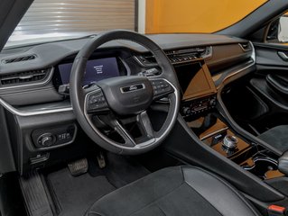 Jeep Grand Cherokee  2023 à St-Jérôme, Québec - 2 - w320h240px