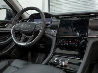 Jeep Grand Cherokee  2023 à St-Jérôme, Québec - 29 - w320h240px