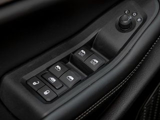 Jeep Grand Cherokee  2023 à St-Jérôme, Québec - 27 - w320h240px