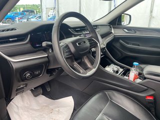 2023 Jeep Grand Cherokee in St-Jérôme, Quebec - 3 - w320h240px