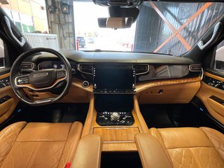 Jeep Grand Wagoneer  2022 à St-Jérôme, Québec - 12 - w320h240px