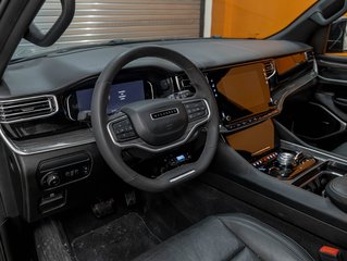 2022 Jeep Wagoneer in St-Jérôme, Quebec - 2 - w320h240px