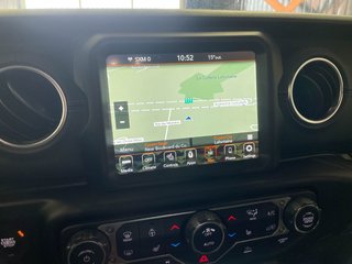 Jeep Wrangler 4xe  2022 à St-Jérôme, Québec - 4 - w320h240px