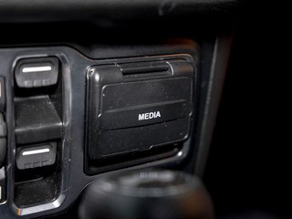 Jeep Wrangler 4xe  2024 à St-Jérôme, Québec - 23 - w320h240px