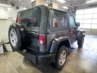 Jeep Wrangler JK  2018 à St-Jérôme, Québec - 8 - w320h240px