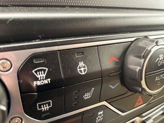 2020 Jeep Wrangler Unlimited in St-Jérôme, Quebec - 13 - w320h240px