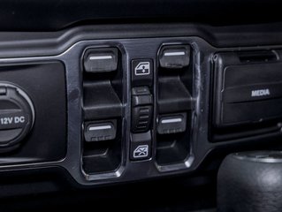 Jeep Wrangler Unlimited  2020 à St-Jérôme, Québec - 22 - w320h240px