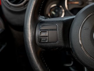 2016 Jeep Wrangler in St-Jérôme, Quebec - 14 - w320h240px