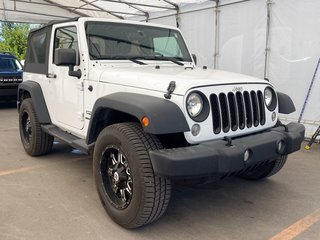Jeep Wrangler  2017 à St-Jérôme, Québec - 9 - w320h240px