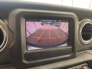 2021 Jeep Wrangler in St-Jérôme, Quebec - 13 - w320h240px