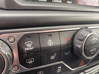 2022 Jeep Wrangler in St-Jérôme, Quebec - 14 - w320h240px