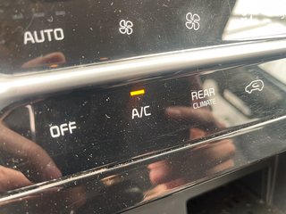 2022 Kia Carnival in St-Jérôme, Quebec - 14 - w320h240px