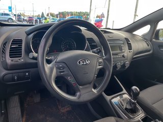 2018 Kia Forte in St-Jérôme, Quebec - 3 - w320h240px
