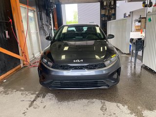 Kia Forte  2022 à St-Jérôme, Québec - 4 - w320h240px