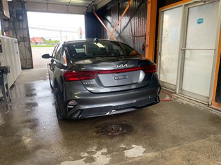 Kia Forte  2022 à St-Jérôme, Québec - 5 - w320h240px