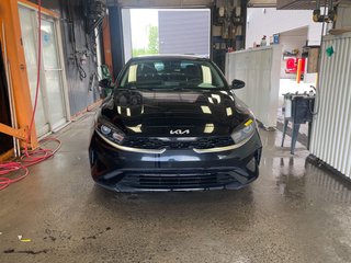 Kia Forte  2023 à St-Jérôme, Québec - 4 - w320h240px