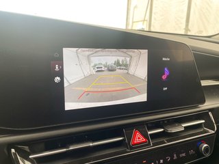 Kia Niro EV  2023 à St-Jérôme, Québec - 14 - w320h240px
