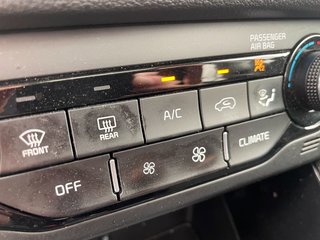 Kia Niro Plug-In Hybrid  2021 à St-Jérôme, Québec - 16 - w320h240px