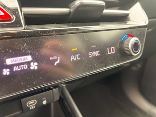 2023 Kia Niro Plug-In Hybrid in St-Jérôme, Quebec - 13 - w320h240px