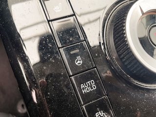 2023 Kia Niro Plug-In Hybrid in St-Jérôme, Quebec - 10 - w320h240px