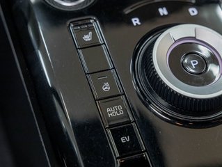 Kia Niro Plug-In Hybrid  2024 à St-Jérôme, Québec - 22 - w320h240px