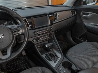 Kia NIRO  2018 à St-Jérôme, Québec - 18 - w320h240px