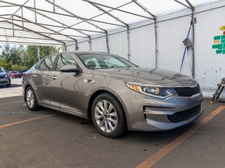 2016 Kia Optima in St-Jérôme, Quebec - 9 - w320h240px