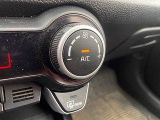 2023 Kia Rio in St-Jérôme, Quebec - 16 - w320h240px