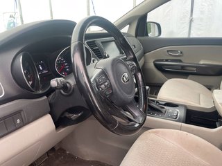 2018 Kia Sedona in St-Jérôme, Quebec - 3 - w320h240px