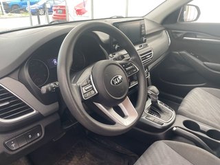 2021 Kia Seltos in St-Jérôme, Quebec - 3 - w320h240px