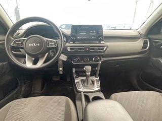 Kia Seltos  2022 à St-Jérôme, Québec - 10 - w320h240px