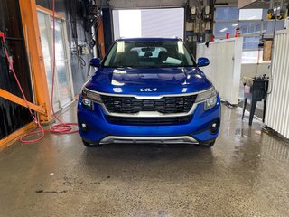 Kia Seltos  2023 à St-Jérôme, Québec - 4 - w320h240px