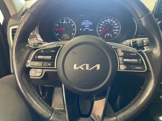 Kia Seltos  2023 à St-Jérôme, Québec - 16 - w320h240px