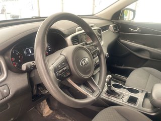 Kia Sorento  2018 à St-Jérôme, Québec - 3 - w320h240px