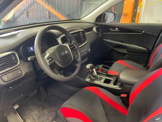 Kia Sorento  2020 à St-Jérôme, Québec - 3 - w320h240px