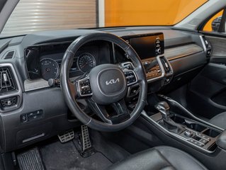 Kia Sorento  2023 à St-Jérôme, Québec - 2 - w320h240px