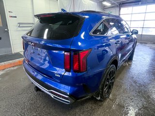 Kia Sorento  2023 à St-Jérôme, Québec - 8 - w320h240px