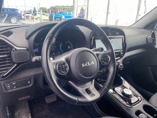 Kia SOUL EV  2022 à St-Jérôme, Québec - 4 - w320h240px