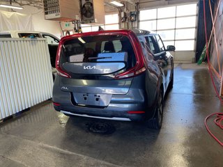 2022 Kia Soul EV in St-Jérôme, Quebec - 9 - w320h240px