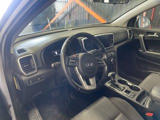 Kia Sportage  2020 à St-Jérôme, Québec - 4 - w320h240px