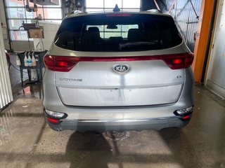 Kia Sportage  2020 à St-Jérôme, Québec - 8 - w320h240px
