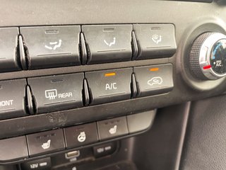 2021 Kia Sportage in St-Jérôme, Quebec - 14 - w320h240px