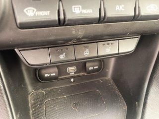 2021 Kia Sportage in St-Jérôme, Quebec - 16 - w320h240px