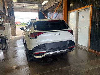 2023 Kia Sportage in St-Jérôme, Quebec - 8 - w320h240px